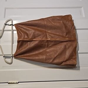 Gorgeous Camel Leather AKRIS skirt